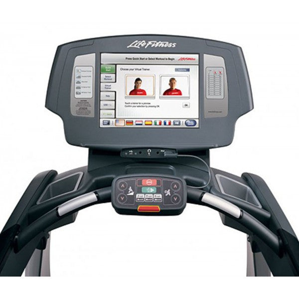 Life Fitness 95T Engage Treadmill